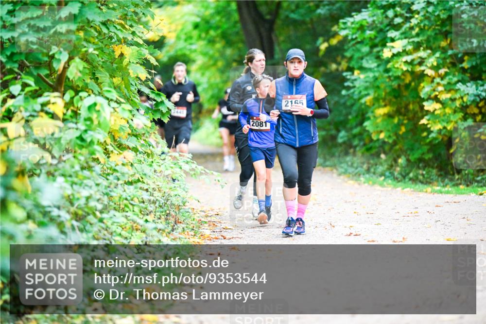12.10.2025 - Bramfelder Halbmarathon 2025 Dr. Thomas Lammeyer http://msf.ph/oto/9353544 12.10.2025 10:47:17 Laufen 2081, 2165 meine-sportfotos.de