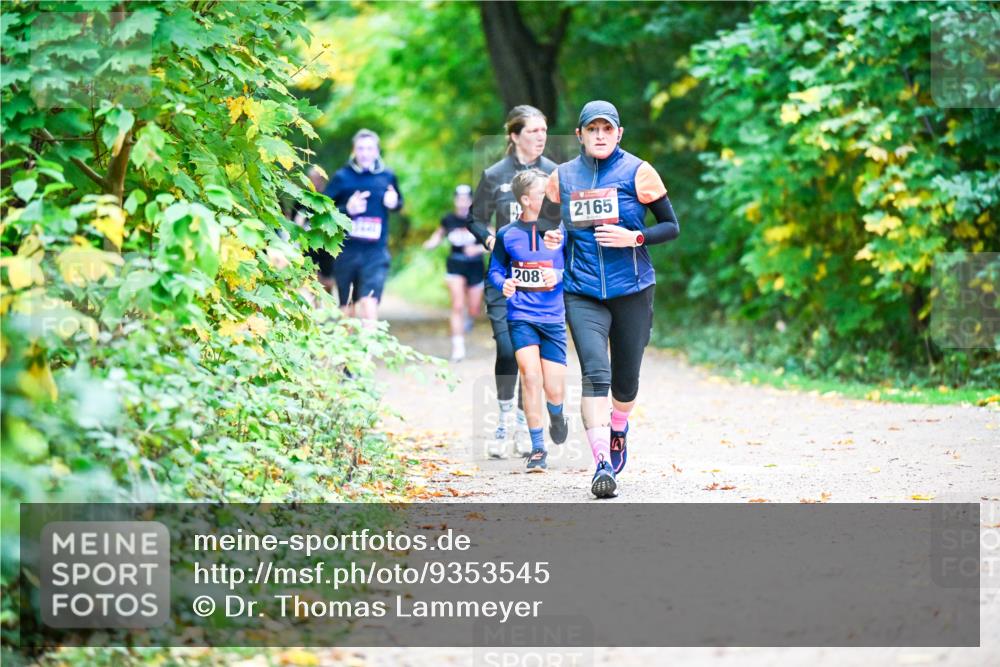 12.10.2025 - Bramfelder Halbmarathon 2025 Dr. Thomas Lammeyer http://msf.ph/oto/9353545 12.10.2025 10:47:17 Laufen 208, 2165 meine-sportfotos.de
