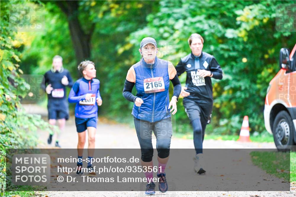 12.10.2025 - Bramfelder Halbmarathon 2025 Dr. Thomas Lammeyer http://msf.ph/oto/9353561 12.10.2025 10:47:19 Laufen 2165, 081 meine-sportfotos.de
