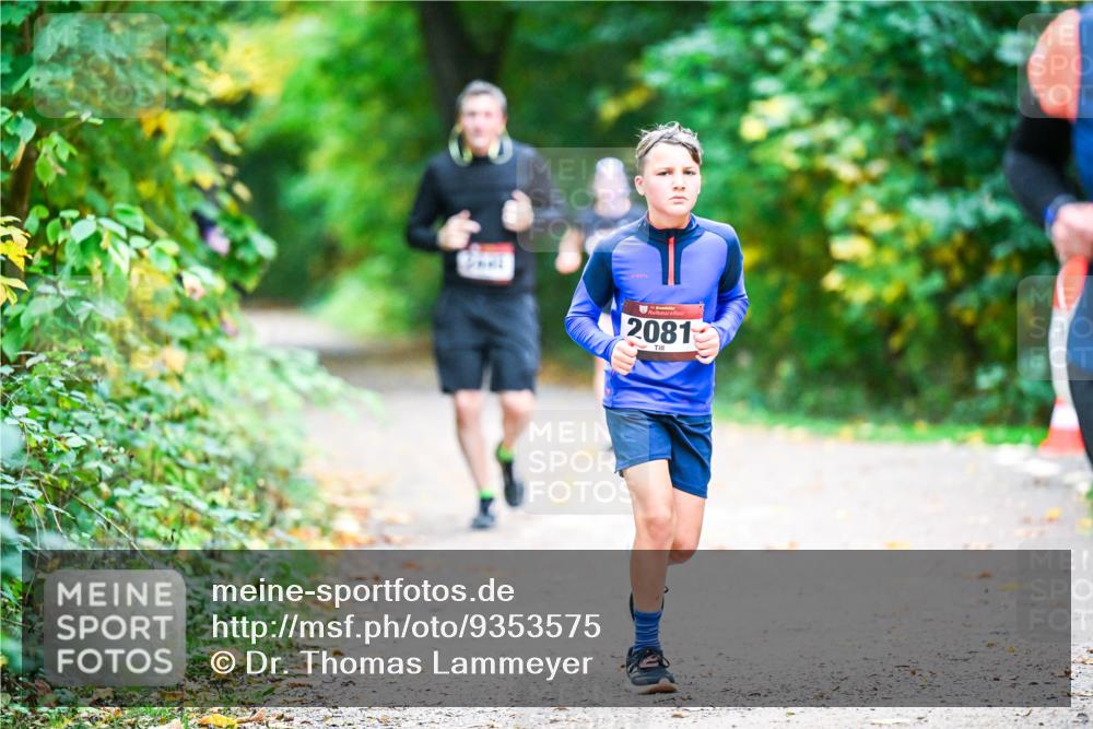 12.10.2025 - Bramfelder Halbmarathon 2025 Dr. Thomas Lammeyer http://msf.ph/oto/9353575 12.10.2025 10:47:21 Laufen 2081 meine-sportfotos.de