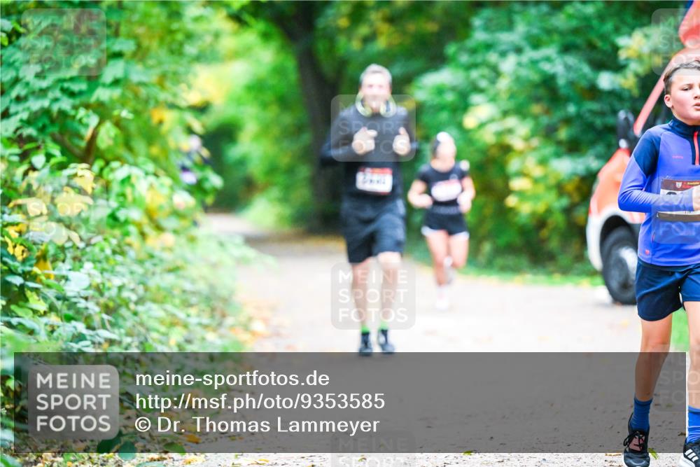 12.10.2025 - Bramfelder Halbmarathon 2025 Dr. Thomas Lammeyer http://msf.ph/oto/9353585 12.10.2025 10:47:23 Laufen  meine-sportfotos.de