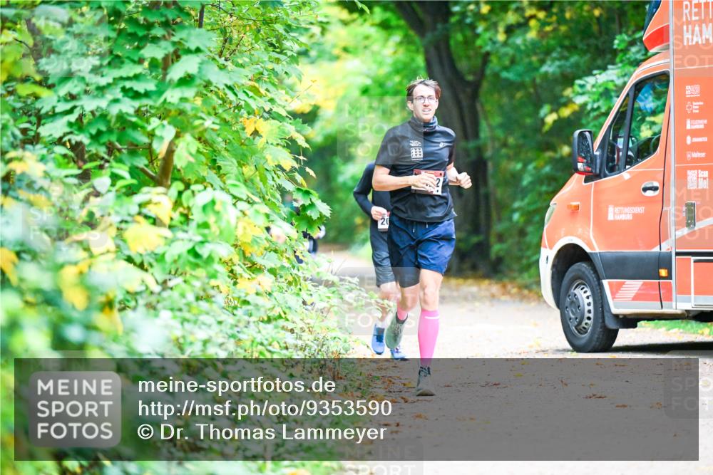 12.10.2025 - Bramfelder Halbmarathon 2025 Dr. Thomas Lammeyer http://msf.ph/oto/9353590 12.10.2025 10:47:27 Laufen 20 meine-sportfotos.de