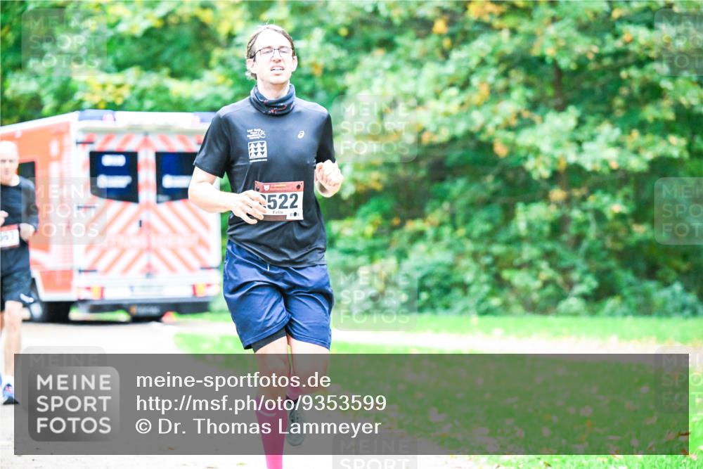 12.10.2025 - Bramfelder Halbmarathon 2025 Dr. Thomas Lammeyer http://msf.ph/oto/9353599 12.10.2025 10:47:32 Laufen 522, 6 meine-sportfotos.de