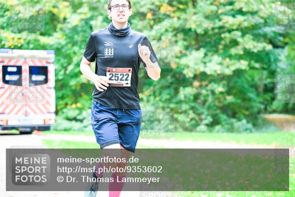 12.10.2025 - Bramfelder Halbmarathon 2025 Dr. Thomas Lammeyer http://msf.ph/oto/9353602 12.10.2025 10:47:33 Laufen 2522, 6 meine-sportfotos.de