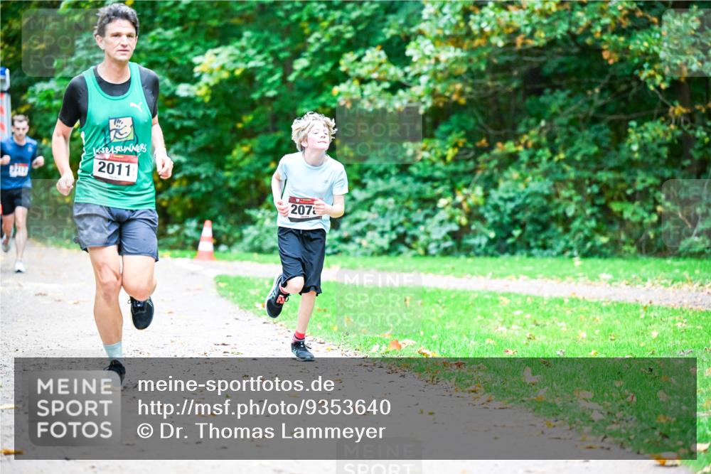 12.10.2025 - Bramfelder Halbmarathon 2025 Dr. Thomas Lammeyer http://msf.ph/oto/9353640 12.10.2025 10:47:43 Laufen 2011, 207 meine-sportfotos.de