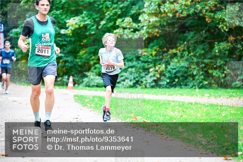 12.10.2025 - Bramfelder Halbmarathon 2025 Dr. Thomas Lammeyer http://msf.ph/oto/9353641 12.10.2025 10:47:44 Laufen 2011, 2078 meine-sportfotos.de
