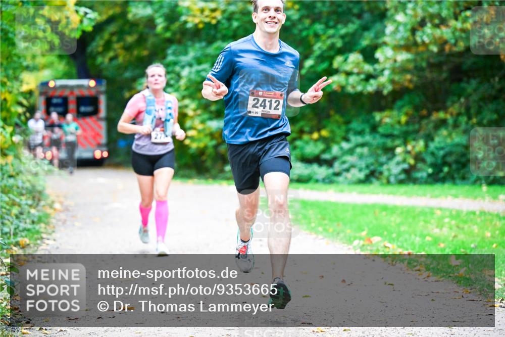 12.10.2025 - Bramfelder Halbmarathon 2025 Dr. Thomas Lammeyer http://msf.ph/oto/9353665 12.10.2025 10:47:49 Laufen 2412, 96 meine-sportfotos.de