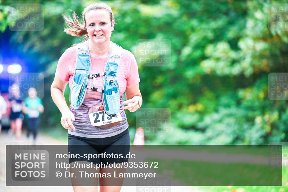 12.10.2025 - Bramfelder Halbmarathon 2025 Dr. Thomas Lammeyer http://msf.ph/oto/9353672 12.10.2025 10:47:51 Laufen 275 meine-sportfotos.de