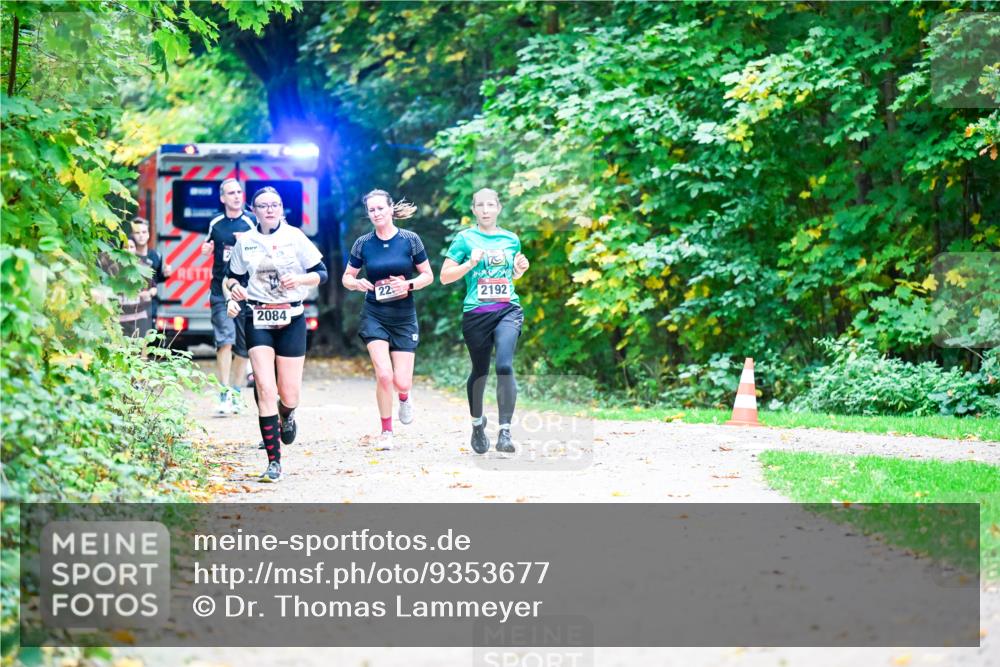 12.10.2025 - Bramfelder Halbmarathon 2025 Dr. Thomas Lammeyer http://msf.ph/oto/9353677 12.10.2025 10:47:53 Laufen 2084, 22, 2192 meine-sportfotos.de