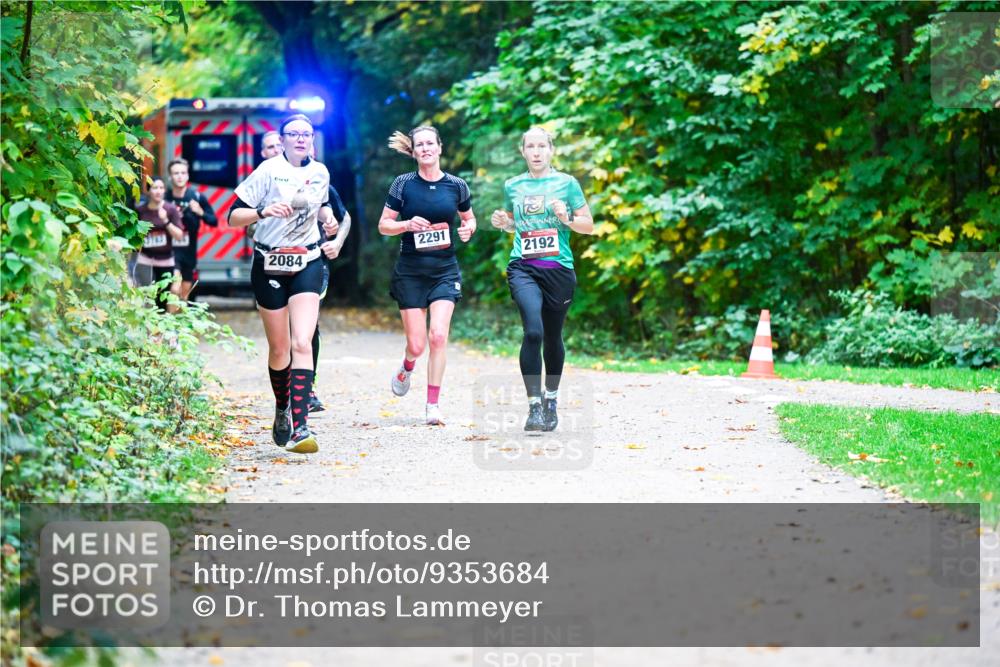 12.10.2025 - Bramfelder Halbmarathon 2025 Dr. Thomas Lammeyer http://msf.ph/oto/9353684 12.10.2025 10:47:54 Laufen 2084, 2291, 2192 meine-sportfotos.de