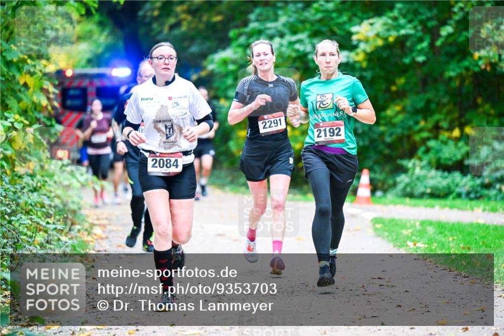 12.10.2025 - Bramfelder Halbmarathon 2025 Dr. Thomas Lammeyer http://msf.ph/oto/9353703 12.10.2025 10:47:57 Laufen 13, 2084, 2291, 2192 meine-sportfotos.de