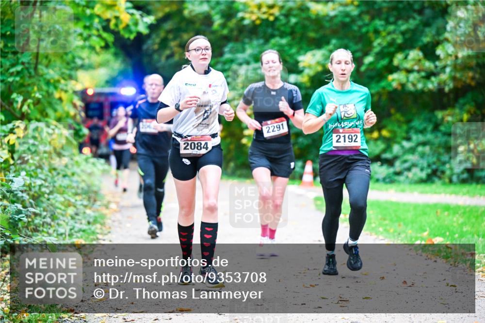 12.10.2025 - Bramfelder Halbmarathon 2025 Dr. Thomas Lammeyer http://msf.ph/oto/9353708 12.10.2025 10:47:58 Laufen 13, 2291, 3, 2084, 2192 meine-sportfotos.de