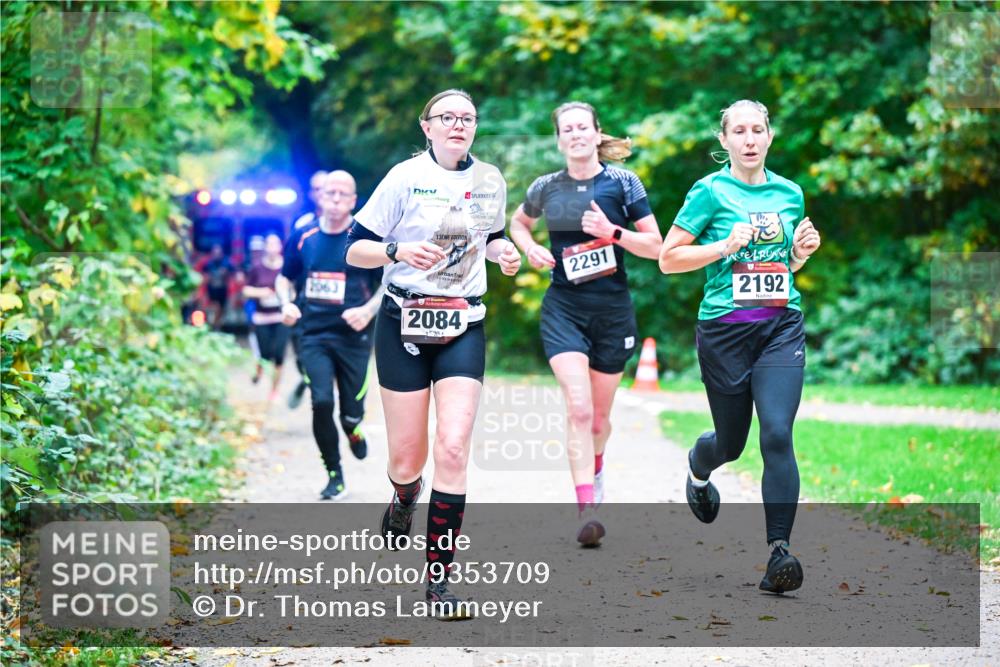 12.10.2025 - Bramfelder Halbmarathon 2025 Dr. Thomas Lammeyer http://msf.ph/oto/9353709 12.10.2025 10:47:58 Laufen 13, 2084, 2291, 2192 meine-sportfotos.de