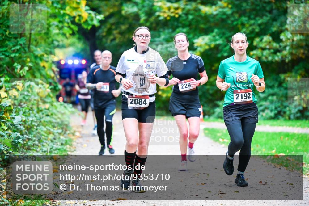 12.10.2025 - Bramfelder Halbmarathon 2025 Dr. Thomas Lammeyer http://msf.ph/oto/9353710 12.10.2025 10:47:58 Laufen 13, 2084, 229, 2192 meine-sportfotos.de