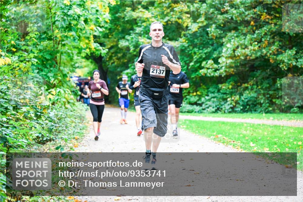 12.10.2025 - Bramfelder Halbmarathon 2025 Dr. Thomas Lammeyer http://msf.ph/oto/9353741 12.10.2025 10:48:03 Laufen 2782, 160, 2137, 2829 meine-sportfotos.de