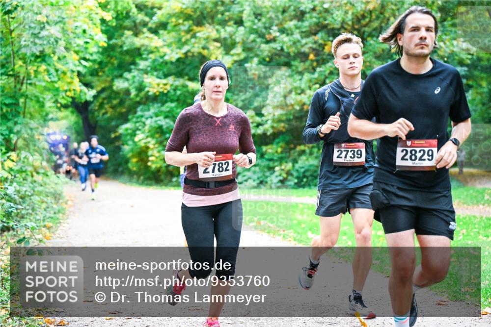 12.10.2025 - Bramfelder Halbmarathon 2025 Dr. Thomas Lammeyer http://msf.ph/oto/9353760 12.10.2025 10:48:07 Laufen 2782, 2739, 2829 meine-sportfotos.de