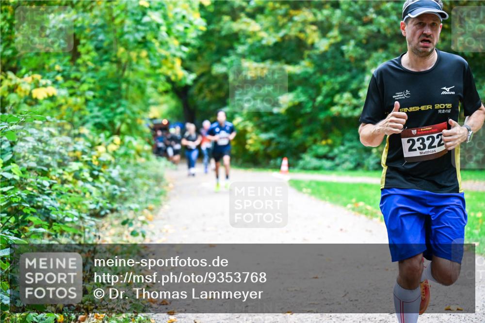 12.10.2025 - Bramfelder Halbmarathon 2025 Dr. Thomas Lammeyer http://msf.ph/oto/9353768 12.10.2025 10:48:08 Laufen 2015, 34, 2322 meine-sportfotos.de