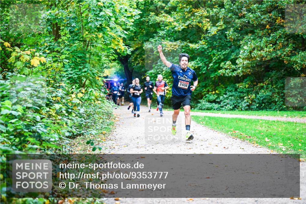 12.10.2025 - Bramfelder Halbmarathon 2025 Dr. Thomas Lammeyer http://msf.ph/oto/9353777 12.10.2025 10:48:11 Laufen 2408 meine-sportfotos.de