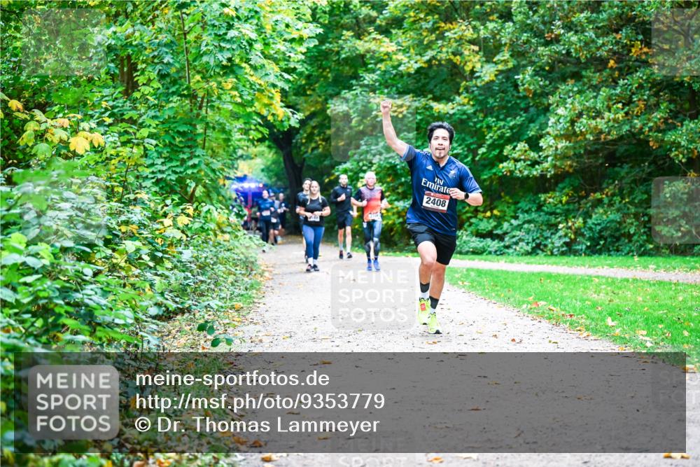 12.10.2025 - Bramfelder Halbmarathon 2025 Dr. Thomas Lammeyer http://msf.ph/oto/9353779 12.10.2025 10:48:11 Laufen 2408 meine-sportfotos.de