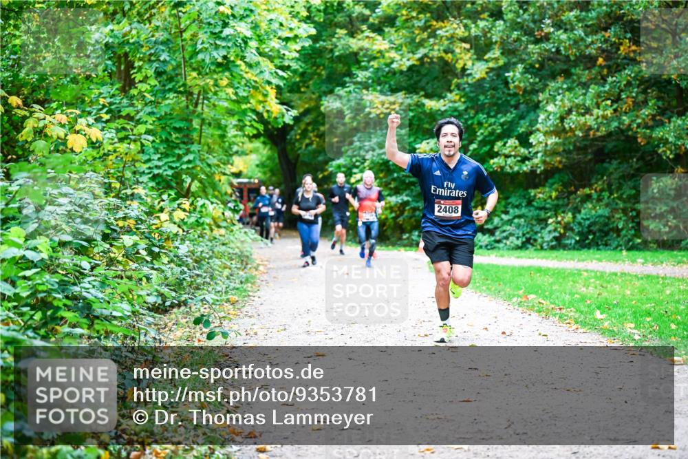 12.10.2025 - Bramfelder Halbmarathon 2025 Dr. Thomas Lammeyer http://msf.ph/oto/9353781 12.10.2025 10:48:11 Laufen 2408 meine-sportfotos.de