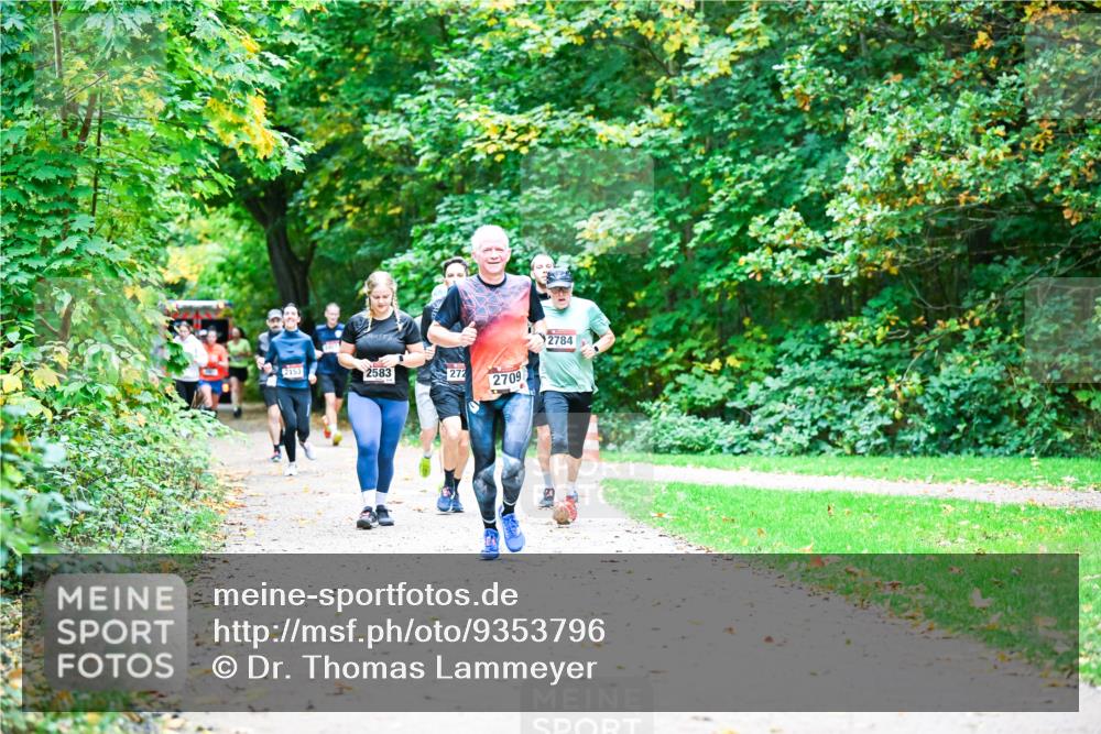 12.10.2025 - Bramfelder Halbmarathon 2025 Dr. Thomas Lammeyer http://msf.ph/oto/9353796 12.10.2025 10:48:14 Laufen 2153, 2583, 272, 2709, 2784 meine-sportfotos.de