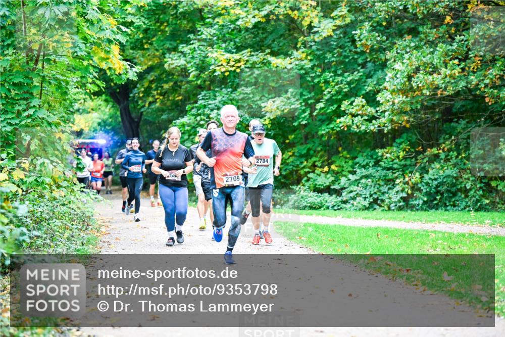 12.10.2025 - Bramfelder Halbmarathon 2025 Dr. Thomas Lammeyer http://msf.ph/oto/9353798 12.10.2025 10:48:14 Laufen 153, 58, 2784, 2709 meine-sportfotos.de