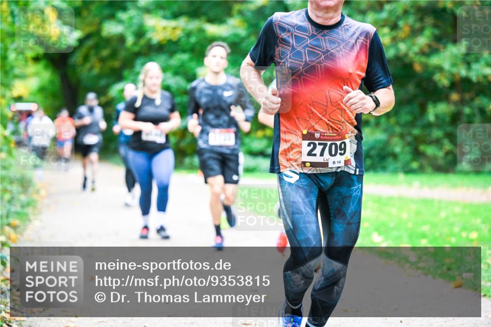 12.10.2025 - Bramfelder Halbmarathon 2025 Dr. Thomas Lammeyer http://msf.ph/oto/9353815 12.10.2025 10:48:17 Laufen 34, 2709, 14 meine-sportfotos.de