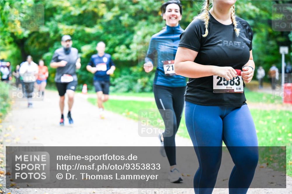 12.10.2025 - Bramfelder Halbmarathon 2025 Dr. Thomas Lammeyer http://msf.ph/oto/9353833 12.10.2025 10:48:22 Laufen 21, 2583, 48 meine-sportfotos.de