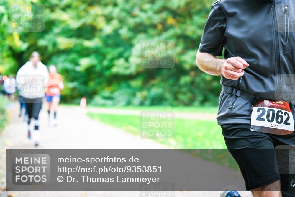 12.10.2025 - Bramfelder Halbmarathon 2025 Dr. Thomas Lammeyer http://msf.ph/oto/9353851 12.10.2025 10:48:24 Laufen 34, 2062 meine-sportfotos.de