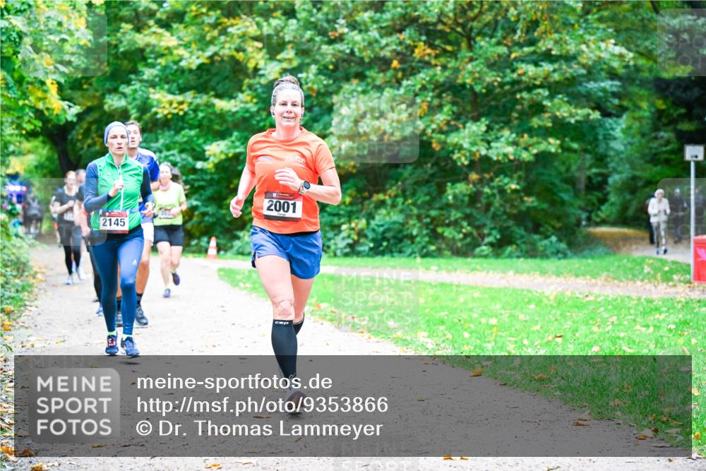 12.10.2025 - Bramfelder Halbmarathon 2025 Dr. Thomas Lammeyer http://msf.ph/oto/9353866 12.10.2025 10:48:28 Laufen 2145, 2001, 10 meine-sportfotos.de