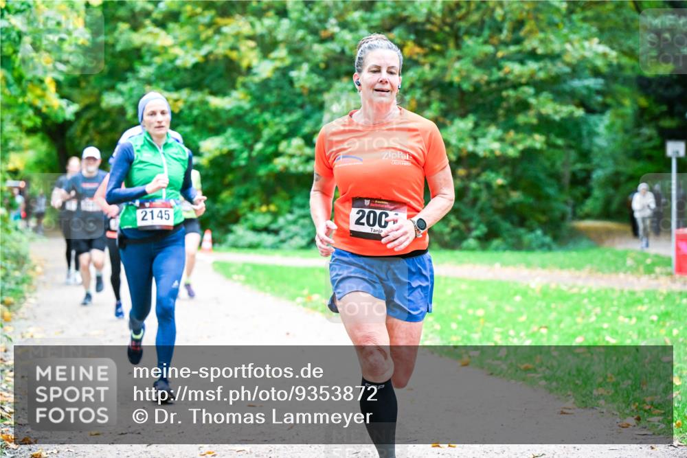 12.10.2025 - Bramfelder Halbmarathon 2025 Dr. Thomas Lammeyer http://msf.ph/oto/9353872 12.10.2025 10:48:28 Laufen 2145, 200 meine-sportfotos.de