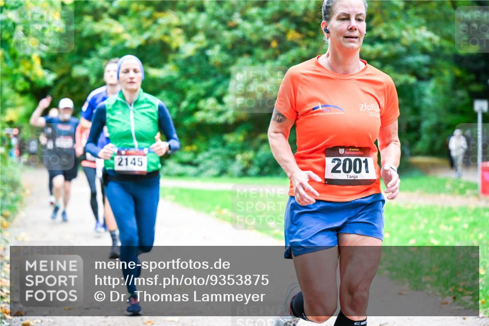 12.10.2025 - Bramfelder Halbmarathon 2025 Dr. Thomas Lammeyer http://msf.ph/oto/9353875 12.10.2025 10:48:29 Laufen 2145, 2025, 2001 meine-sportfotos.de