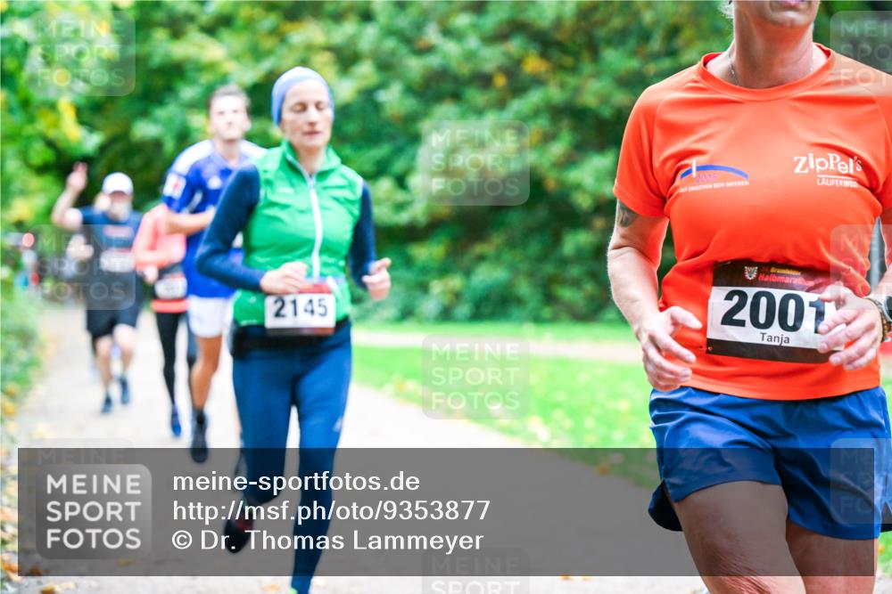 12.10.2025 - Bramfelder Halbmarathon 2025 Dr. Thomas Lammeyer http://msf.ph/oto/9353877 12.10.2025 10:48:29 Laufen 2145, 2025, 2001 meine-sportfotos.de