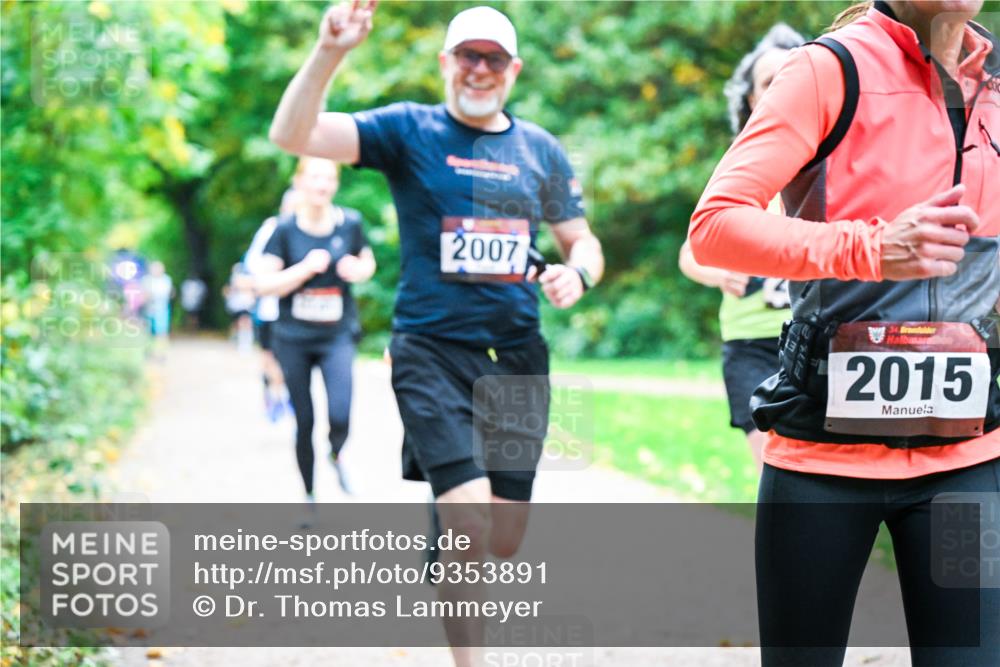 12.10.2025 - Bramfelder Halbmarathon 2025 Dr. Thomas Lammeyer http://msf.ph/oto/9353891 12.10.2025 10:48:32 Laufen 2007, 2015 meine-sportfotos.de