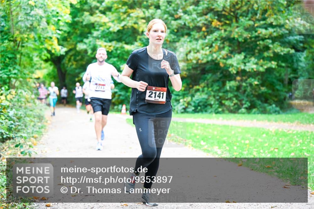 12.10.2025 - Bramfelder Halbmarathon 2025 Dr. Thomas Lammeyer http://msf.ph/oto/9353897 12.10.2025 10:48:33 Laufen 2141 meine-sportfotos.de