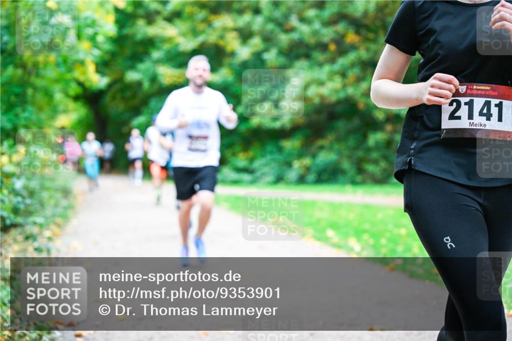 12.10.2025 - Bramfelder Halbmarathon 2025 Dr. Thomas Lammeyer http://msf.ph/oto/9353901 12.10.2025 10:48:34 Laufen 34, 2141 meine-sportfotos.de
