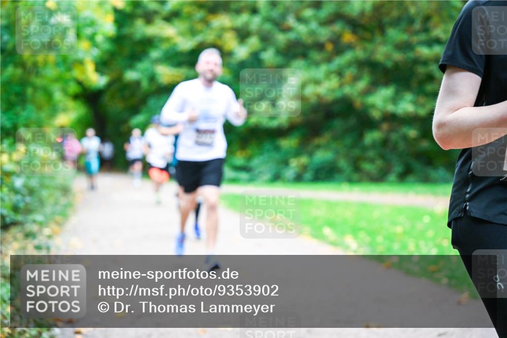 12.10.2025 - Bramfelder Halbmarathon 2025 Dr. Thomas Lammeyer http://msf.ph/oto/9353902 12.10.2025 10:48:34 Laufen  meine-sportfotos.de