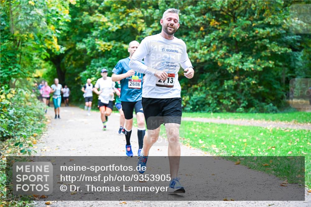 12.10.2025 - Bramfelder Halbmarathon 2025 Dr. Thomas Lammeyer http://msf.ph/oto/9353905 12.10.2025 10:48:35 Laufen 2, 13, 2686 meine-sportfotos.de