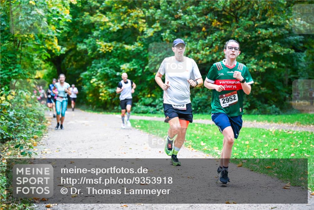 12.10.2025 - Bramfelder Halbmarathon 2025 Dr. Thomas Lammeyer http://msf.ph/oto/9353918 12.10.2025 10:48:37 Laufen 2952, 100 meine-sportfotos.de