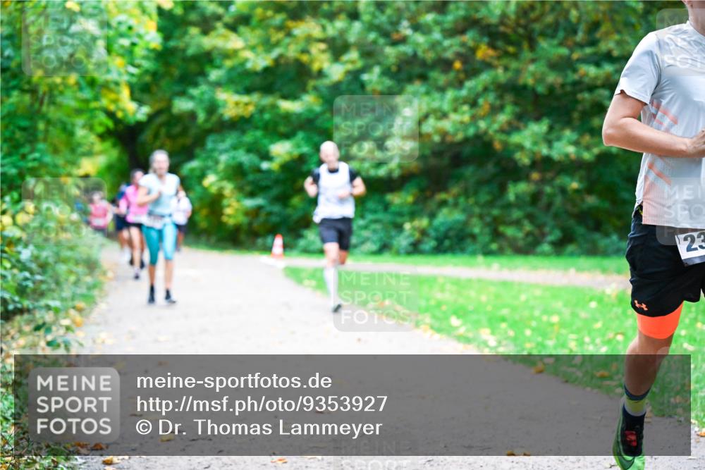 12.10.2025 - Bramfelder Halbmarathon 2025 Dr. Thomas Lammeyer http://msf.ph/oto/9353927 12.10.2025 10:48:39 Laufen 23 meine-sportfotos.de