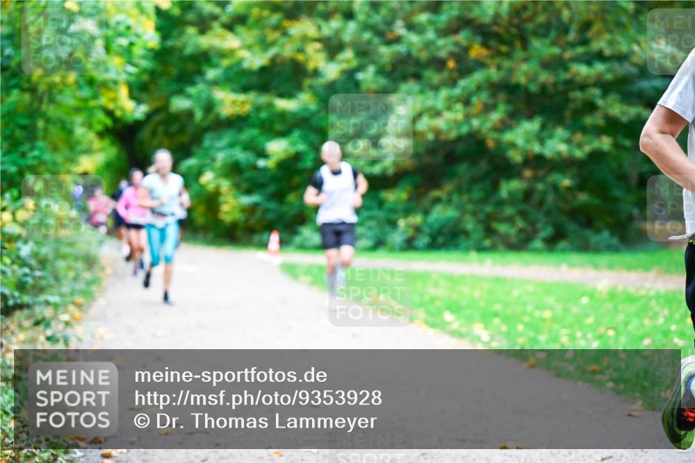 12.10.2025 - Bramfelder Halbmarathon 2025 Dr. Thomas Lammeyer http://msf.ph/oto/9353928 12.10.2025 10:48:39 Laufen  meine-sportfotos.de