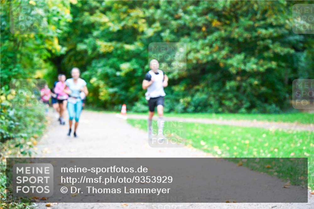 12.10.2025 - Bramfelder Halbmarathon 2025 Dr. Thomas Lammeyer http://msf.ph/oto/9353929 12.10.2025 10:48:39 Laufen  meine-sportfotos.de