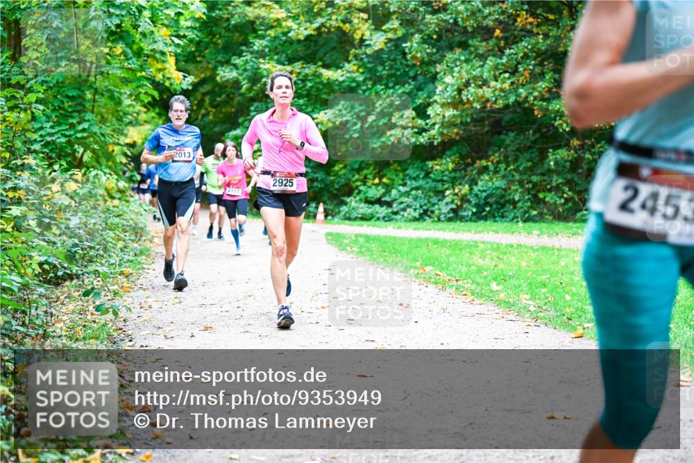 12.10.2025 - Bramfelder Halbmarathon 2025 Dr. Thomas Lammeyer http://msf.ph/oto/9353949 12.10.2025 10:48:43 Laufen 2013, 2177, 2925, 2453 meine-sportfotos.de