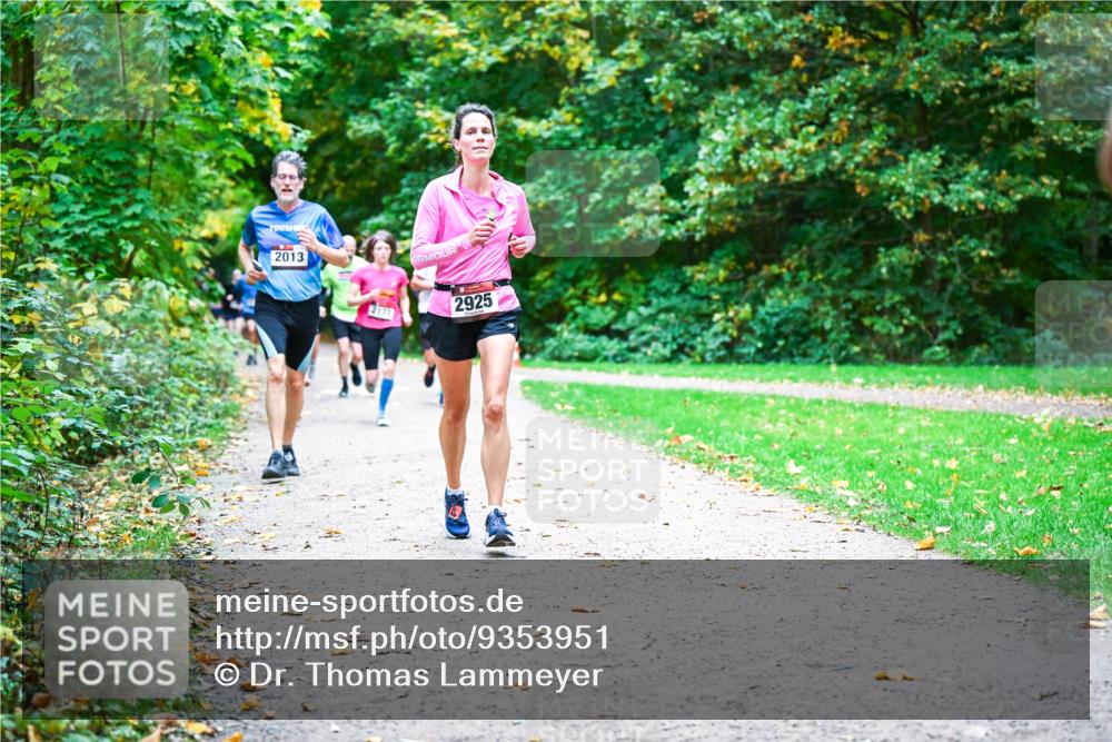 12.10.2025 - Bramfelder Halbmarathon 2025 Dr. Thomas Lammeyer http://msf.ph/oto/9353951 12.10.2025 10:48:43 Laufen 2013, 2177, 2925 meine-sportfotos.de