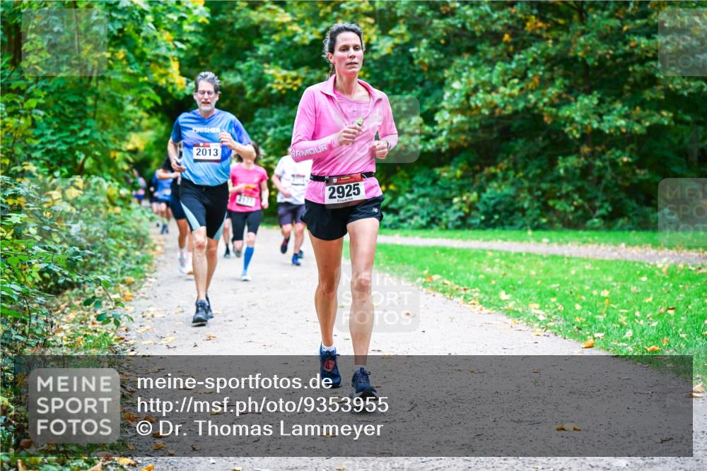 12.10.2025 - Bramfelder Halbmarathon 2025 Dr. Thomas Lammeyer http://msf.ph/oto/9353955 12.10.2025 10:48:44 Laufen 2013, 2925 meine-sportfotos.de