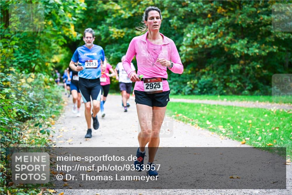 12.10.2025 - Bramfelder Halbmarathon 2025 Dr. Thomas Lammeyer http://msf.ph/oto/9353957 12.10.2025 10:48:44 Laufen 2013, 2925 meine-sportfotos.de