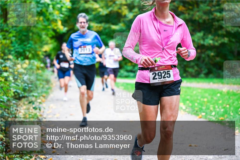 12.10.2025 - Bramfelder Halbmarathon 2025 Dr. Thomas Lammeyer http://msf.ph/oto/9353960 12.10.2025 10:48:45 Laufen 2013, 34, 2925 meine-sportfotos.de