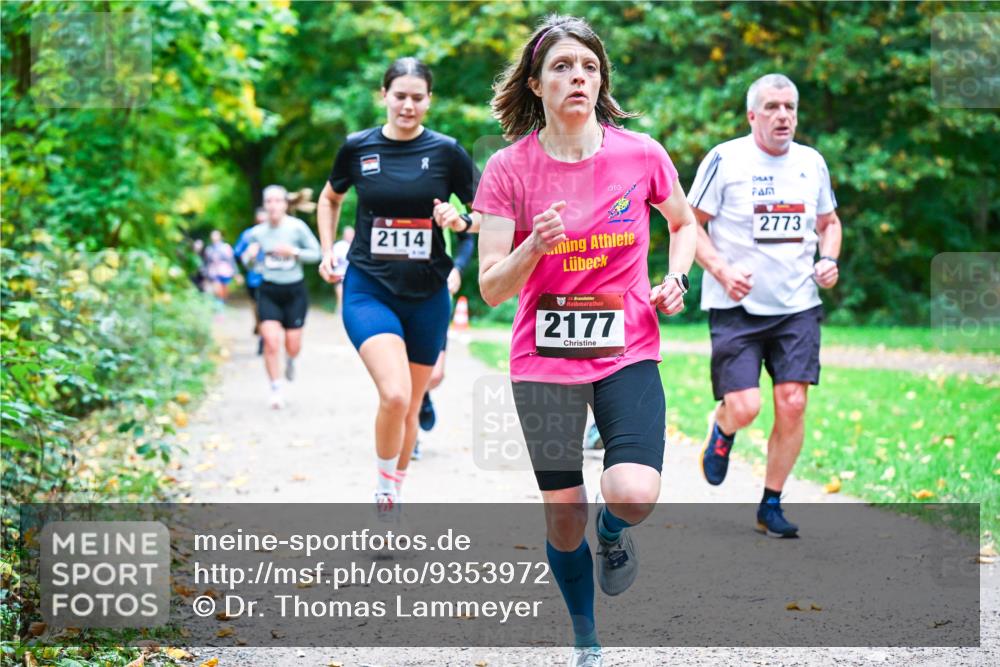 12.10.2025 - Bramfelder Halbmarathon 2025 Dr. Thomas Lammeyer http://msf.ph/oto/9353972 12.10.2025 10:48:47 Laufen 2114, 2773, 2177 meine-sportfotos.de