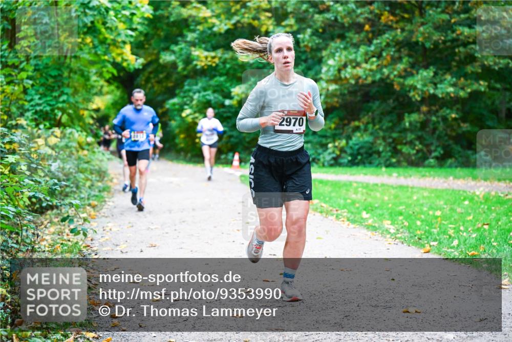 12.10.2025 - Bramfelder Halbmarathon 2025 Dr. Thomas Lammeyer http://msf.ph/oto/9353990 12.10.2025 10:48:50 Laufen 2970, 77 meine-sportfotos.de