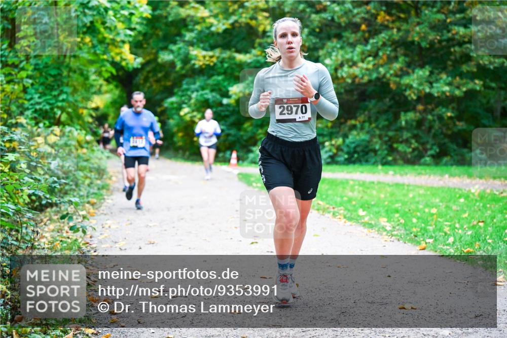 12.10.2025 - Bramfelder Halbmarathon 2025 Dr. Thomas Lammeyer http://msf.ph/oto/9353991 12.10.2025 10:48:50 Laufen 2970, 77 meine-sportfotos.de